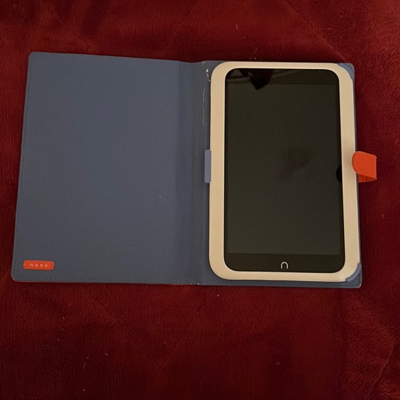 Nook HD Tablet 8GB - Picture 2 of 9